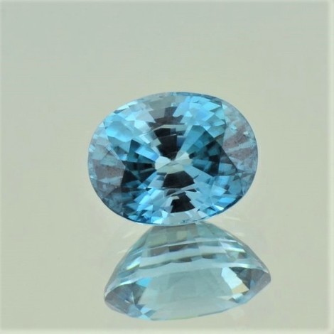 Zirkon oval blau 5,77  ct.