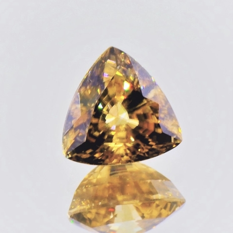 Zircon trillion yellowish 5.03 ct