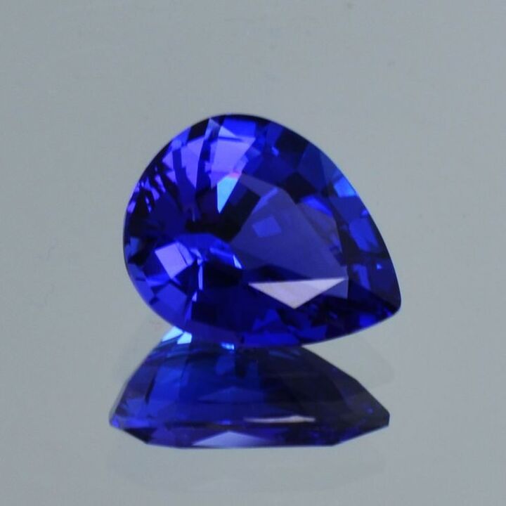 Tansanit Tropfen intensives Blau 5,29 ct.