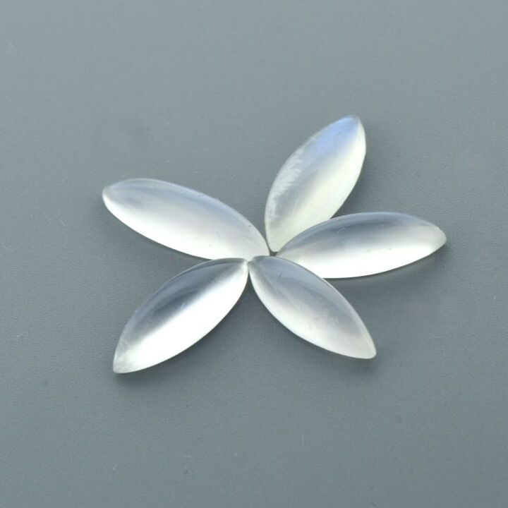 Mondstein Lot Navette Cabochons weiss 11,97 ct