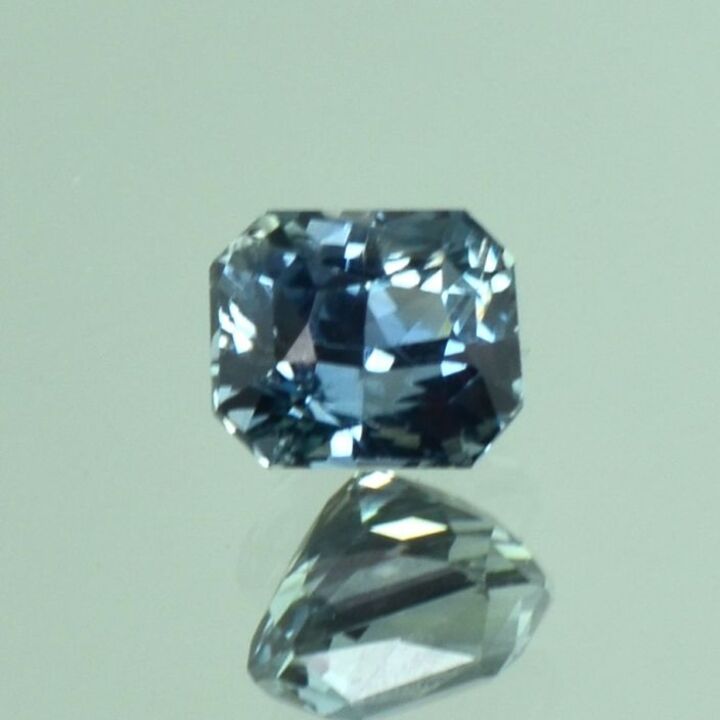 Saphir octagon-princess grünlich blau ungebrannt 2,03 ct
