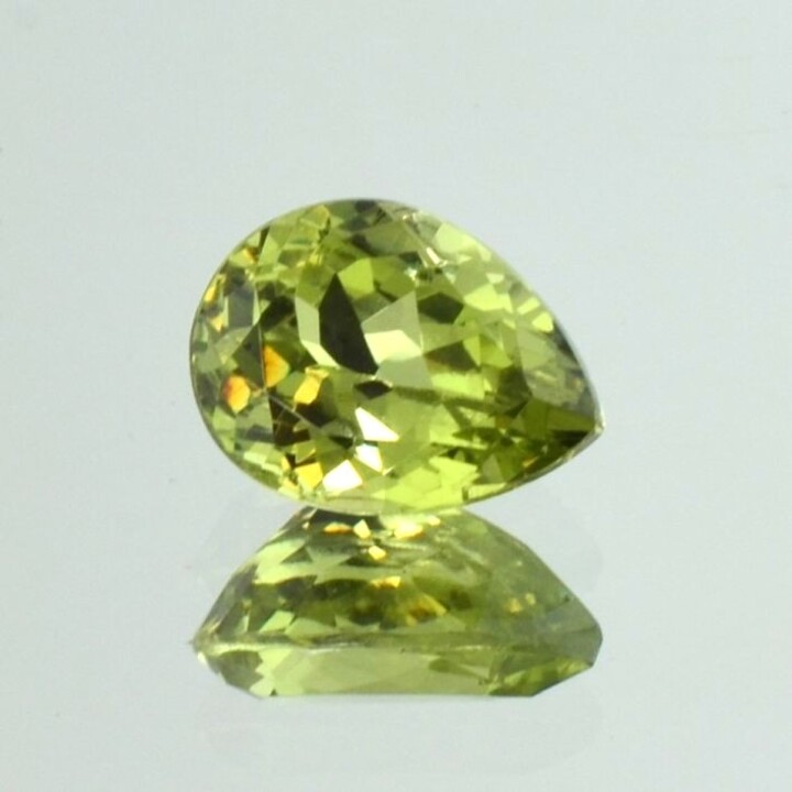 Mali-Granat Tropfen gelbgrün 3,89 ct