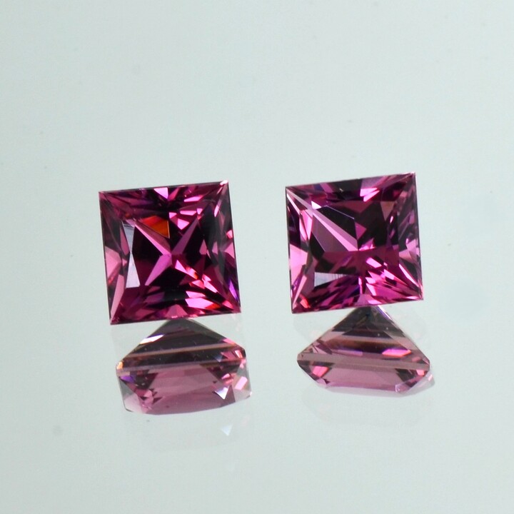 Tourmaline Pair princess purplish pink 3.84 ct.