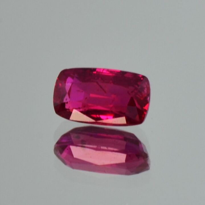 Rubin antik pink-rot unbehandelt 1,68 ct.