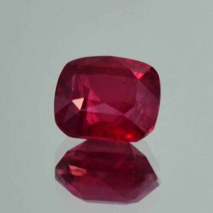 Rubin antik rot unbehandelt 2,26 ct.