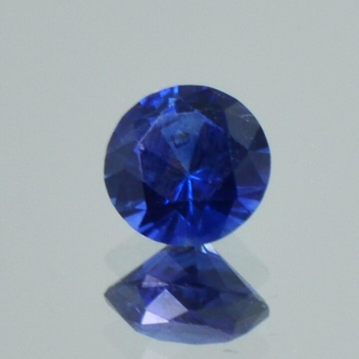 Saphir rund blau 0,55 ct.
