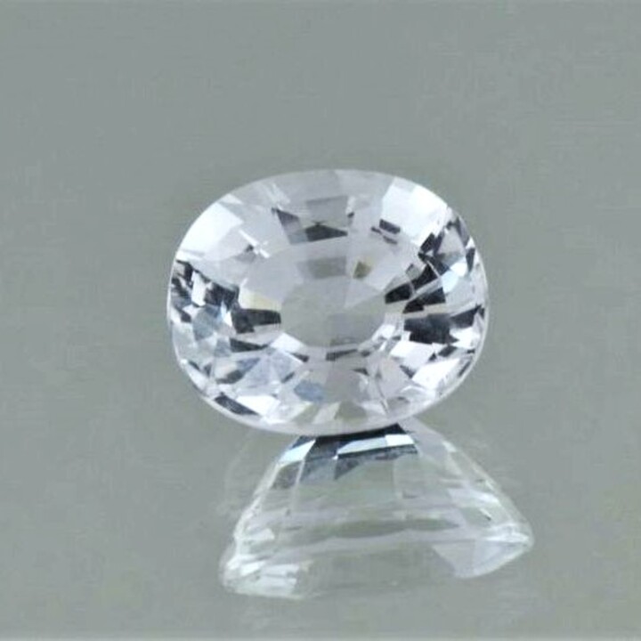 Topas oval farblos 5,39 ct
