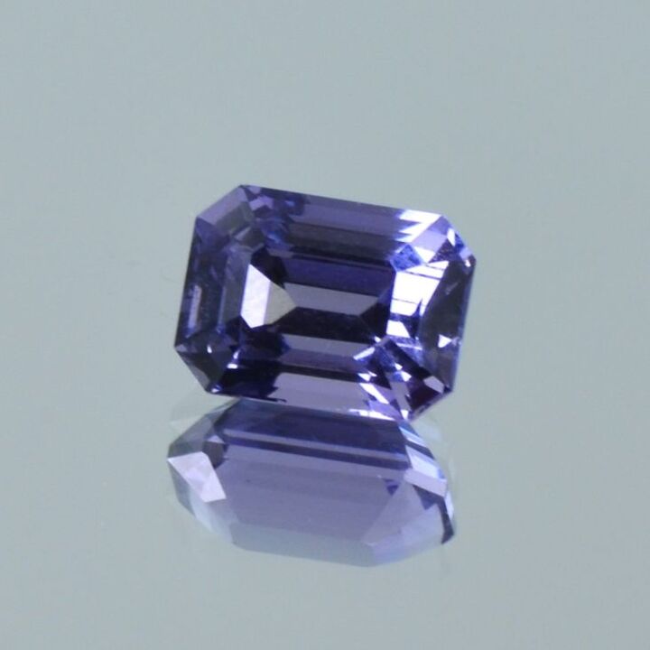 Spinell octagon lila-blau 2,55 ct.