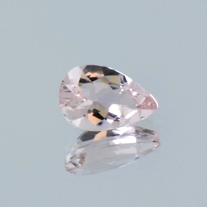 Morganite pear light pink 1.66 ct.