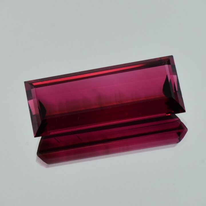 Rubellit Turmalin Rechteck 26,38 ct.