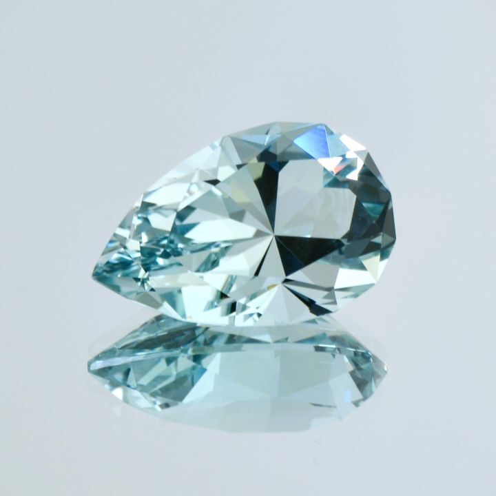 Topaz pear mastercut light blue 17.02 ct.