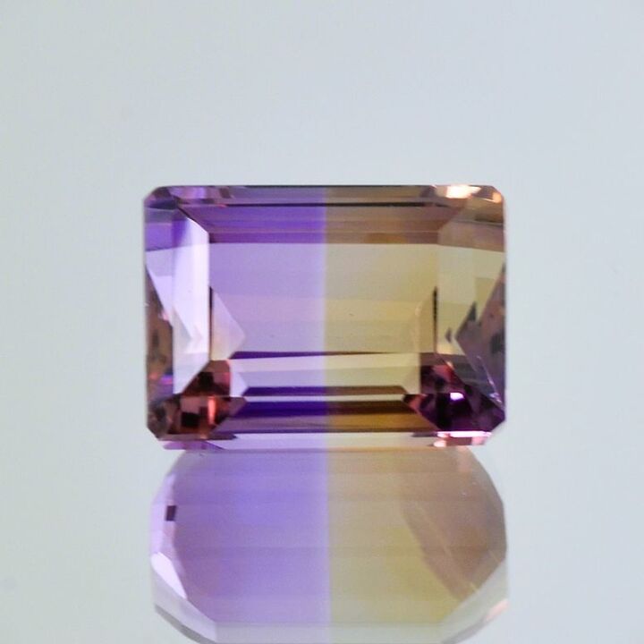 Ametrine octagon lila+gelb 22.10 ct.