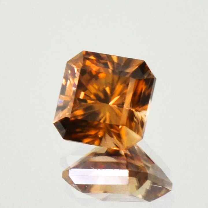Zirkon Design-Octagon orangebraun 3,78 ct