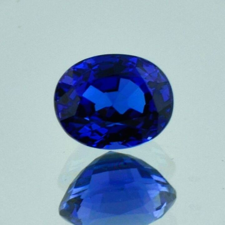 Tansanit oval intensivblau 4,06 ct.