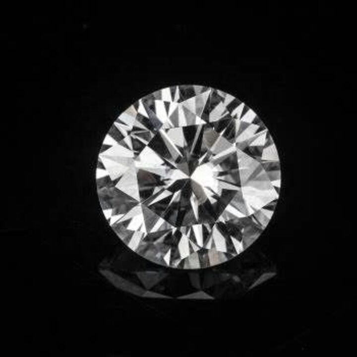 Diamond round brilliant feines white vs1