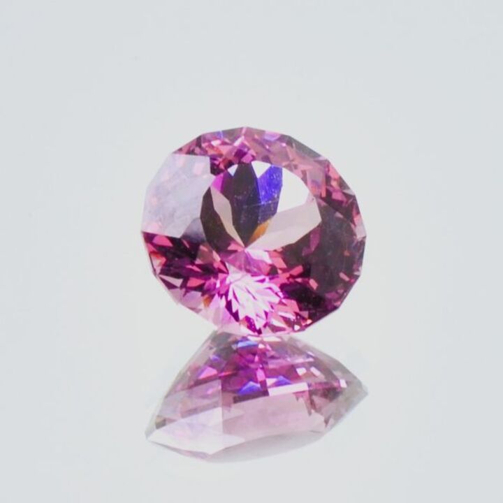 Rhodolite Garnet round pink 2.84 ct.