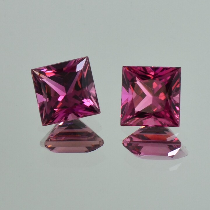 Tourmaline Pair princess purplish pink 5.51 ct