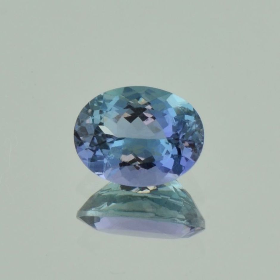 Tansanit oval grünlich blau ungebrannt 2,72 ct