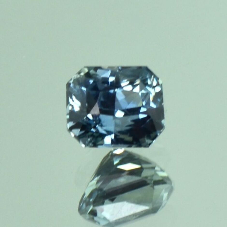 Saphir octagon-princess grünlich blau ungebrannt 2,03 ct