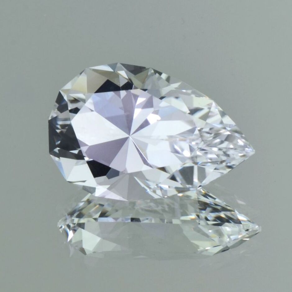 Topas Tropfen farblos 35,47 ct