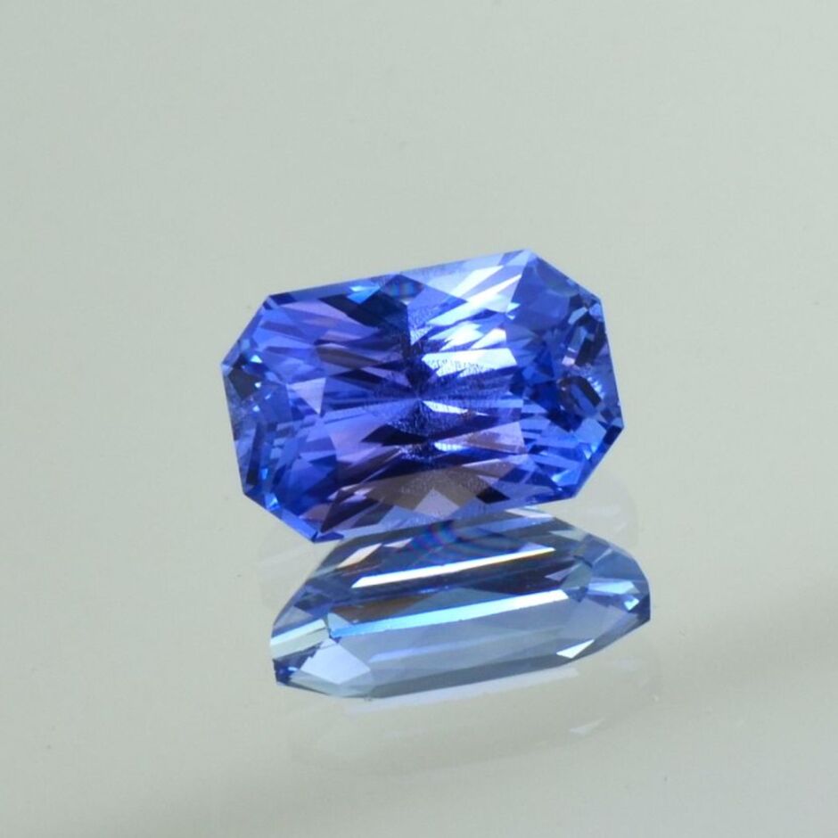 Saphir octagon-princess blau ungebrannt 3,04 ct.