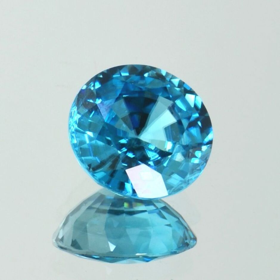 Zircon round blue 9.92 ct.