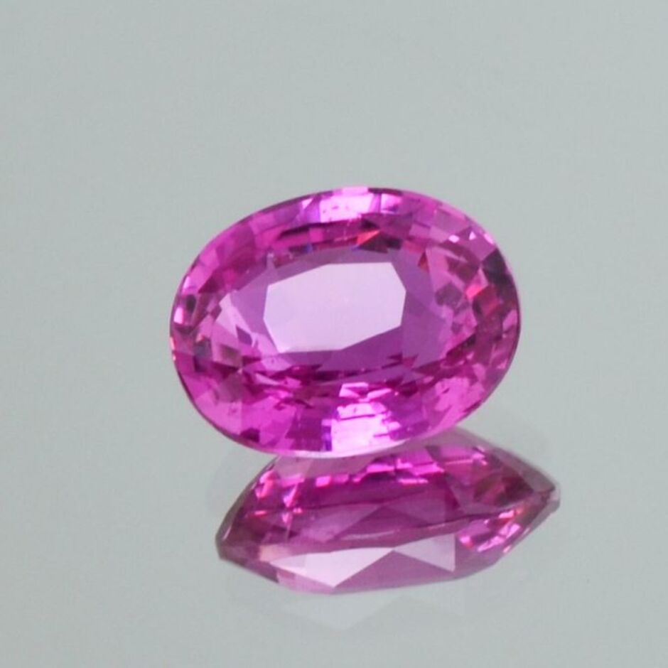 Sapphire oval vivid pink untreated 2.55 ct.