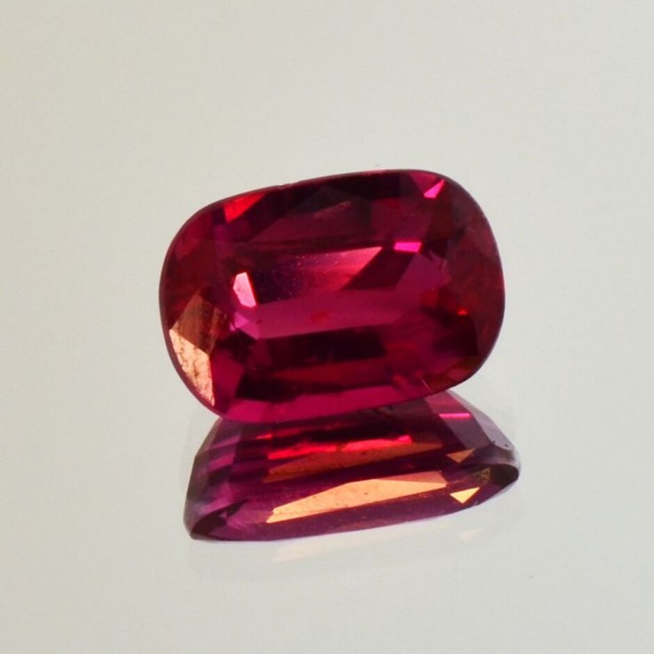 Ruby cushion red untreated 3.05 ct.