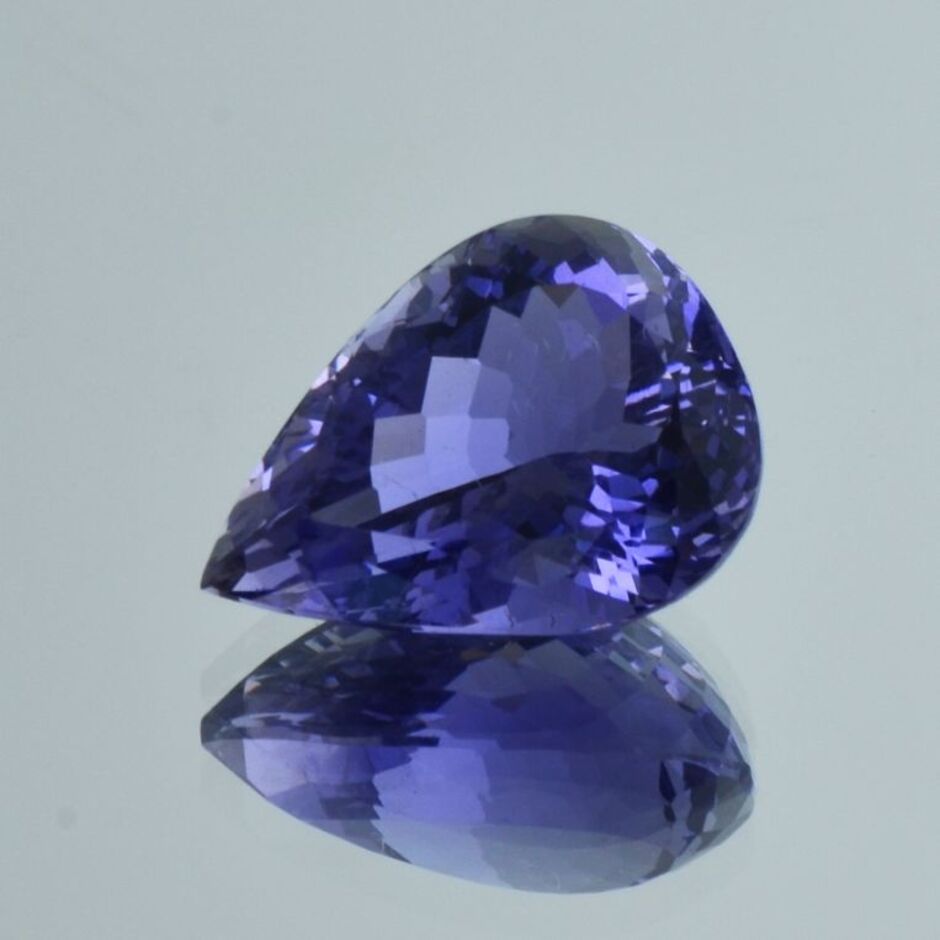 Iolith Tropfen blau 5,28 ct.