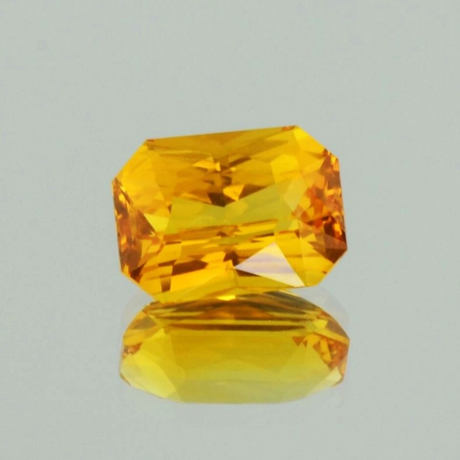 Saphir octagon-princess gelborange 4,00 ct.