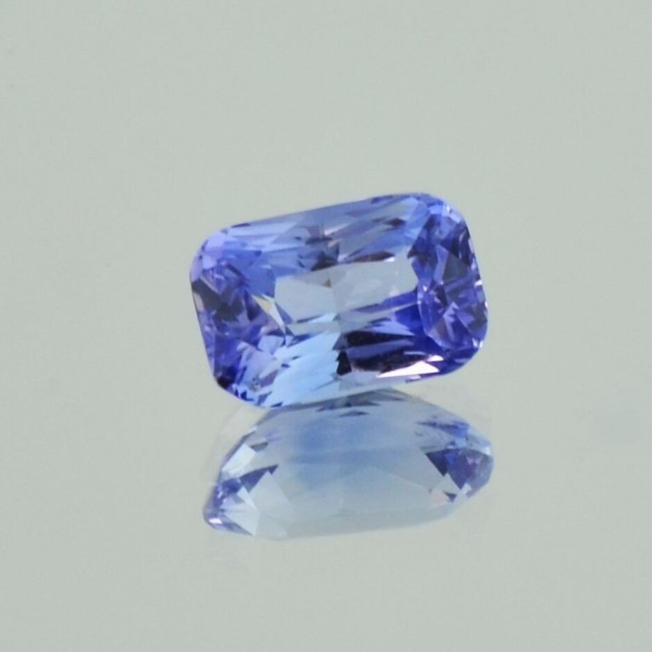 Saphir antikoval blau unbehandelt 2,02 ct.