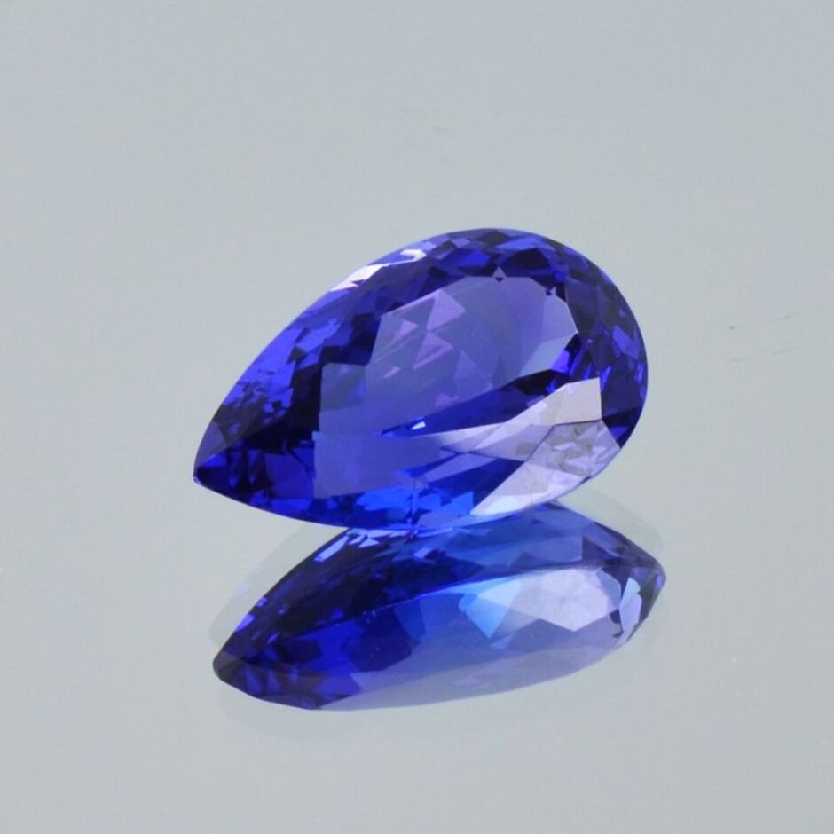 Tanzanite pear blue 6.00 ct.