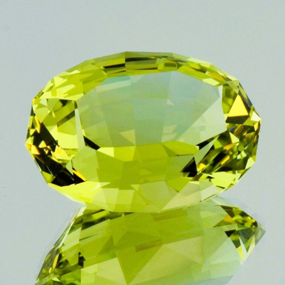 Heliodor Edelberyll oval grünlich-gelb unbehandelt 55,88 ct.