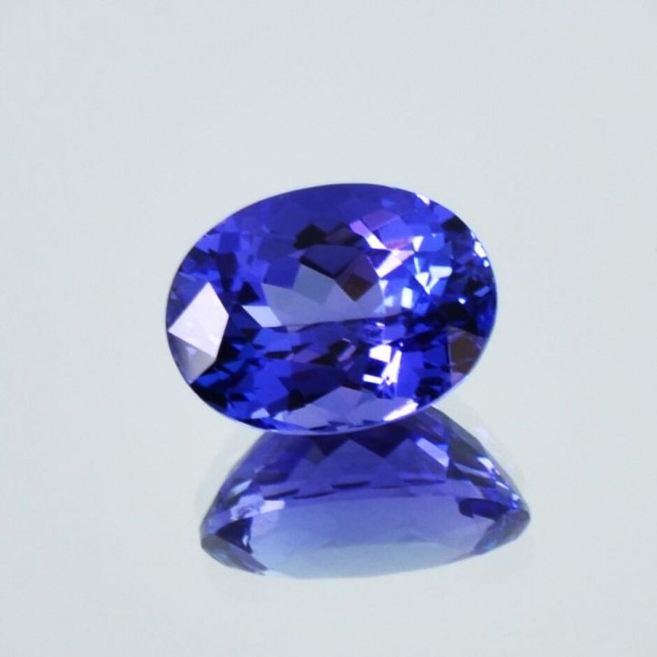 Tansanit oval intensives Blau 4,72 ct.