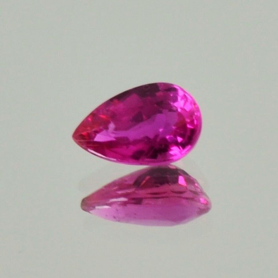 Rubin Tropfen pink-rot unbehandelt 1,04 ct.