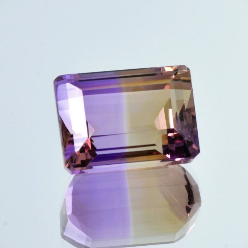 Ametrine octagon lila+gelb 22.10 ct.