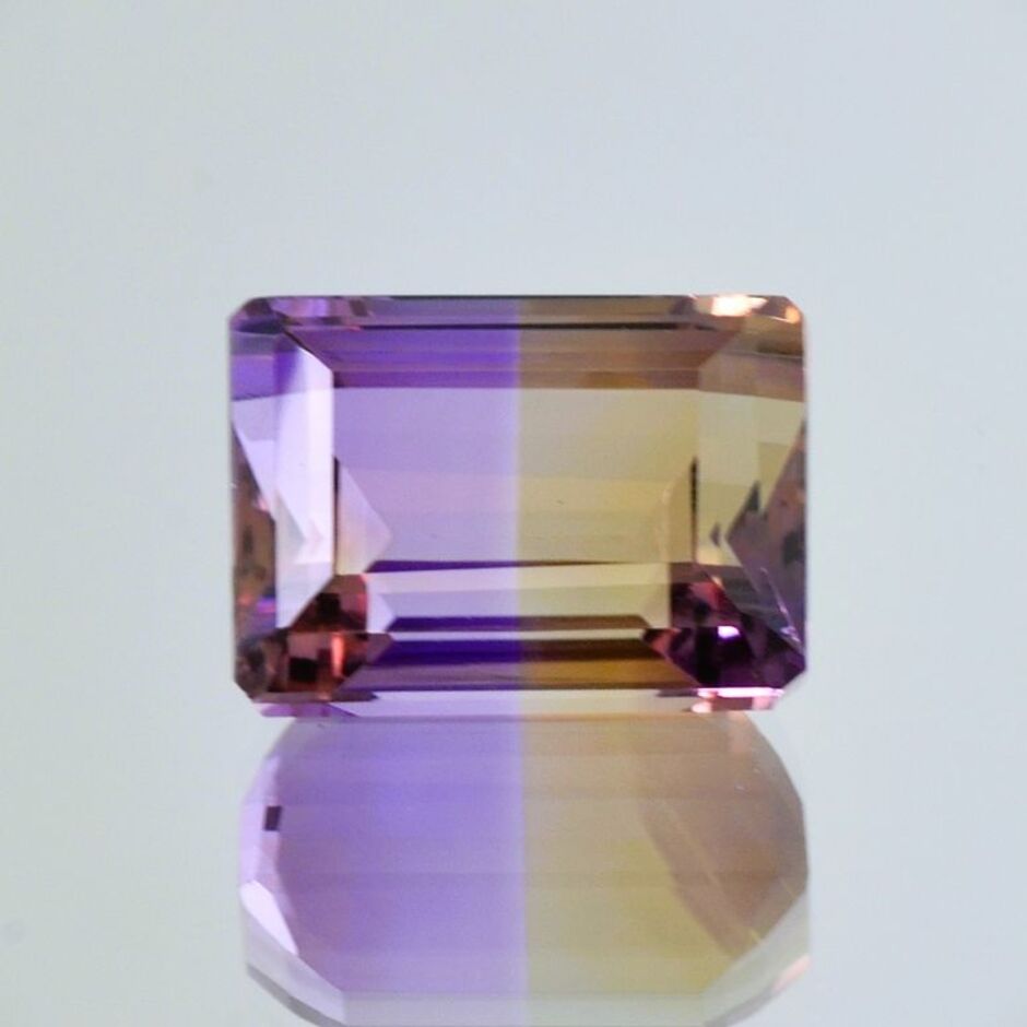 Ametrine octagon lila+gelb 22.10 ct.