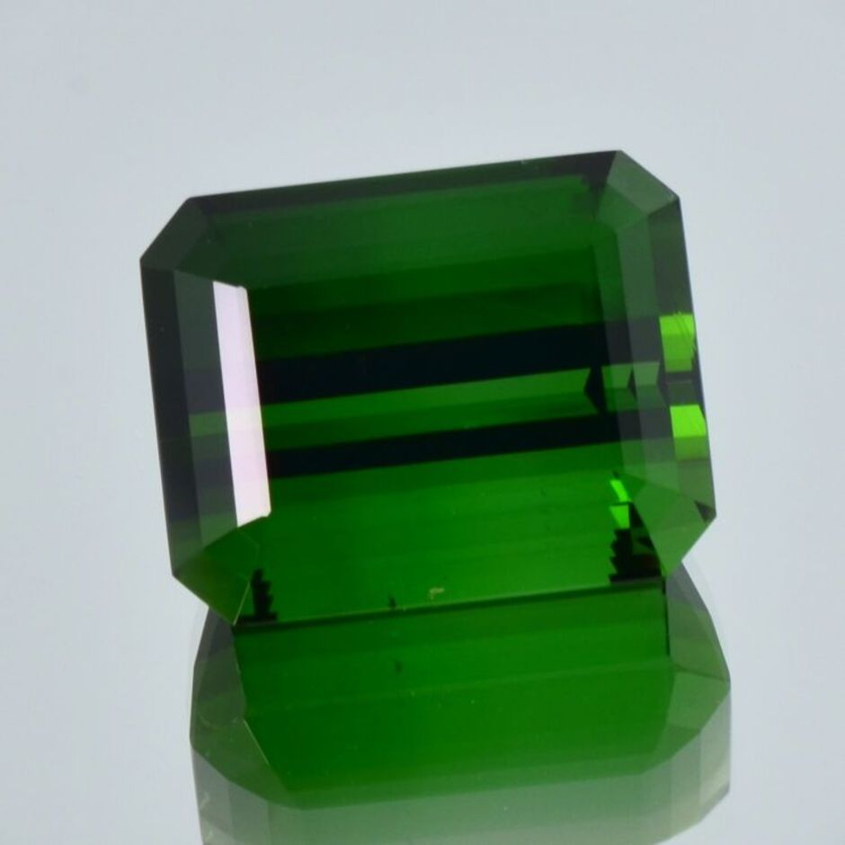 Verdelith Turmalin octagon grün 31,18 ct.