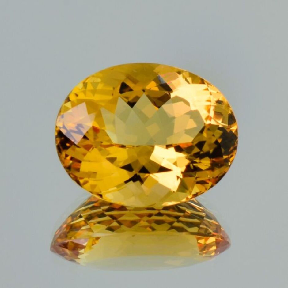 Imperial Topas oval goldgelb unbehandelt 21,37 ct.