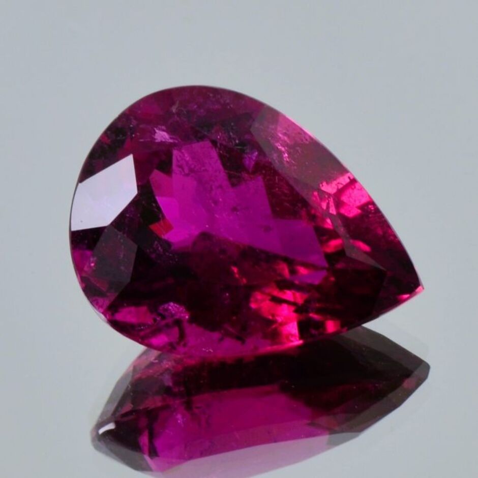 Rubellit Turmalin Tropfen purpurrot 20,290 ct