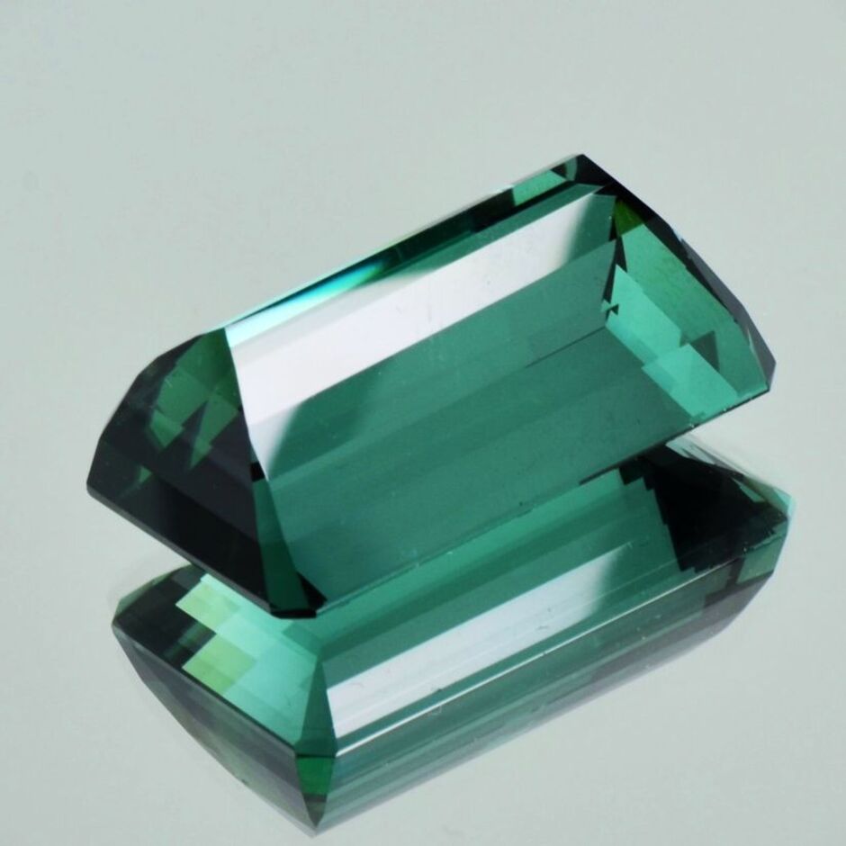 Verdelith Turmalin octagon grün 28,207 ct