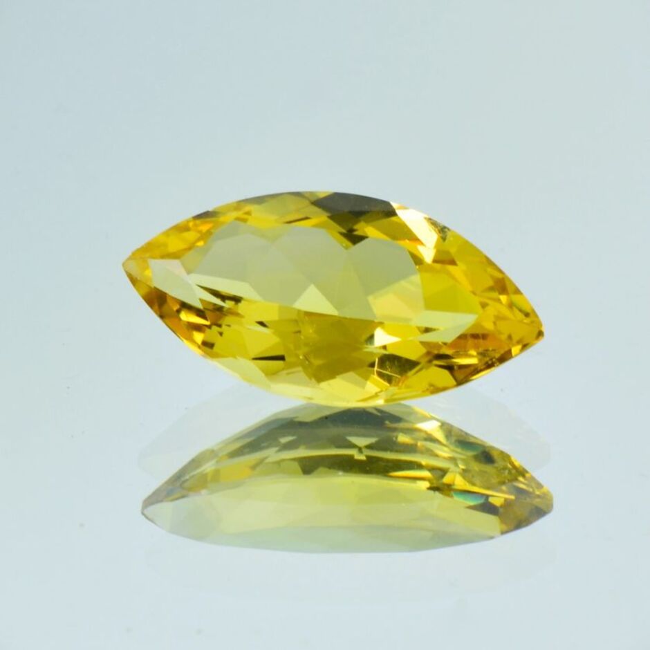 Goldberyll Navette facettiert goldgelb 6,75 ct