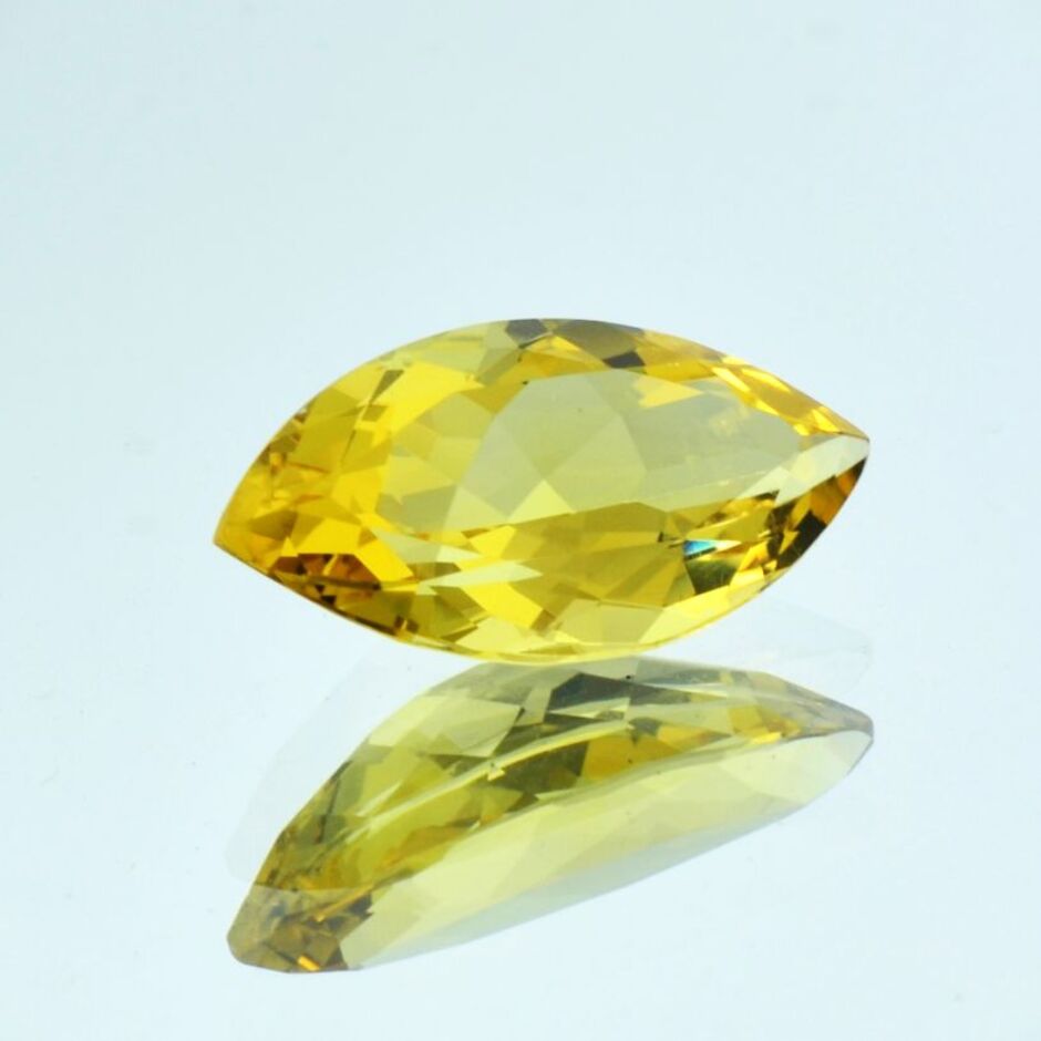 Goldberyll Navette facettiert goldgelb 6,75 ct