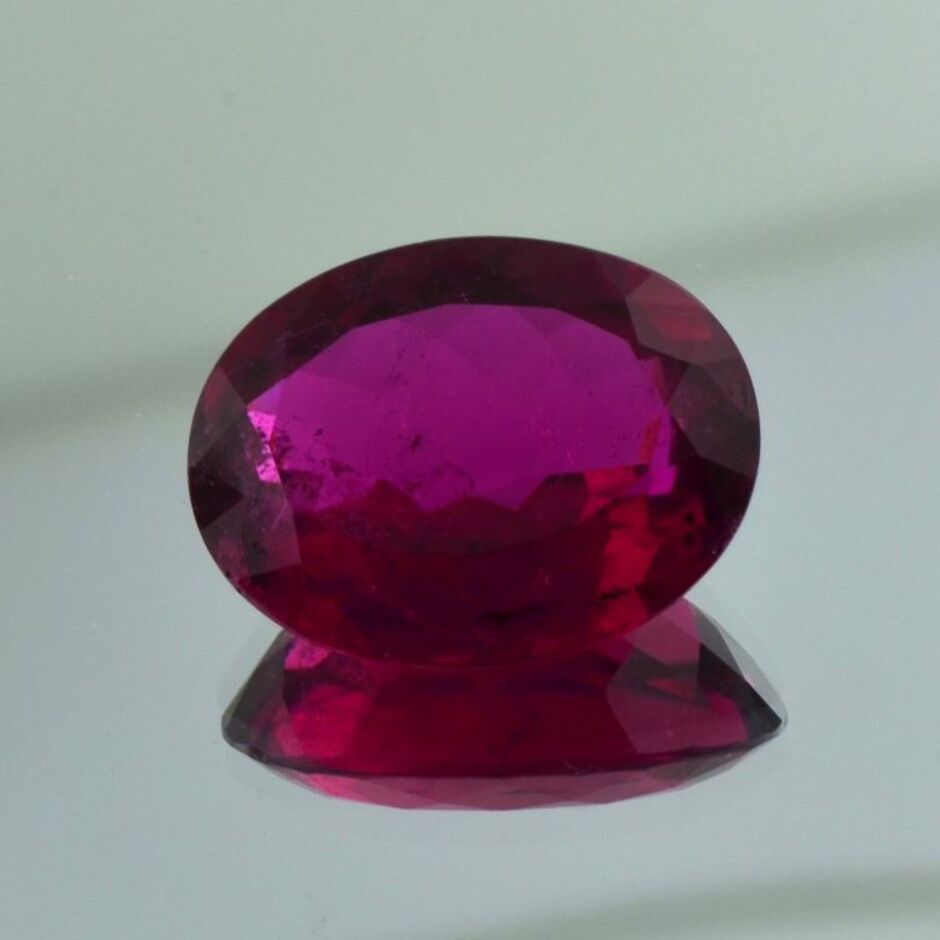 Rubellite Tourmaline oval intense purple red 16.50 ct.