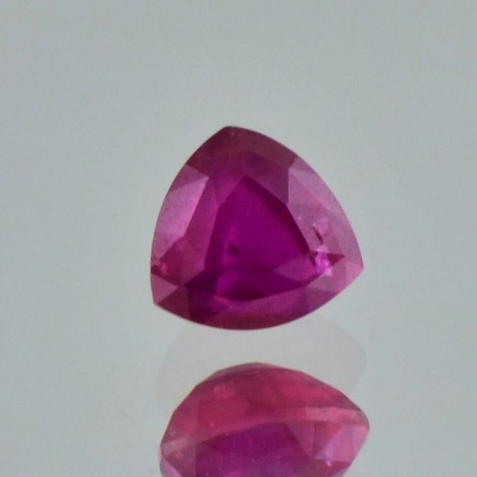 Rubin Trillion pink-rot unbehandelt 1,06 ct.