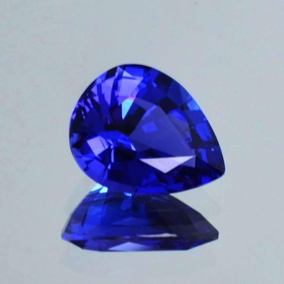 Tansanit Tropfen intensives Blau 5,913 ct.