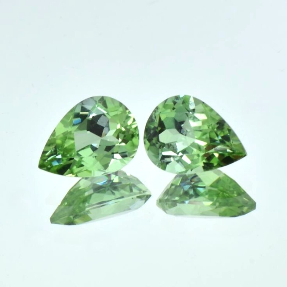 Turmalin Duo Tropfen hellgrün 5,39 ct.