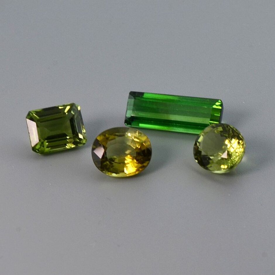 Tourmaline Lot faceted green 9.37 ct.