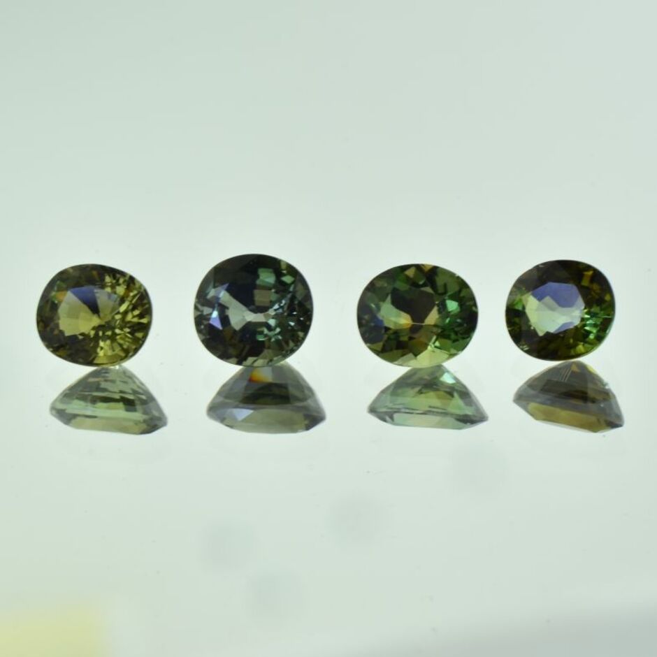 Turmalin Lot oval grünlich 7,63 ct